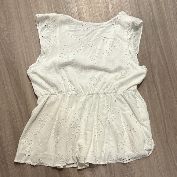 Torrid White Eyelet Sleeveless Top - Picture 3 of 3
